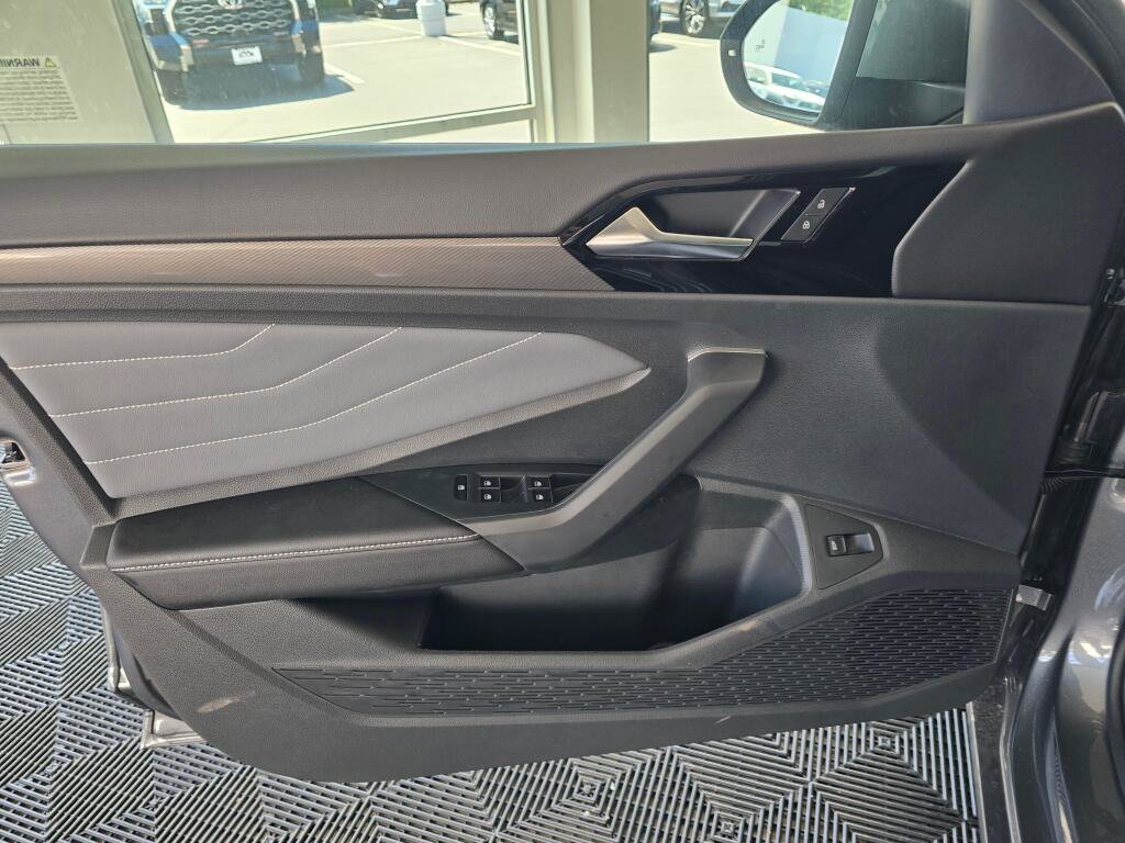 New 2026 Volkswagen Jetta SEL FWD image 33