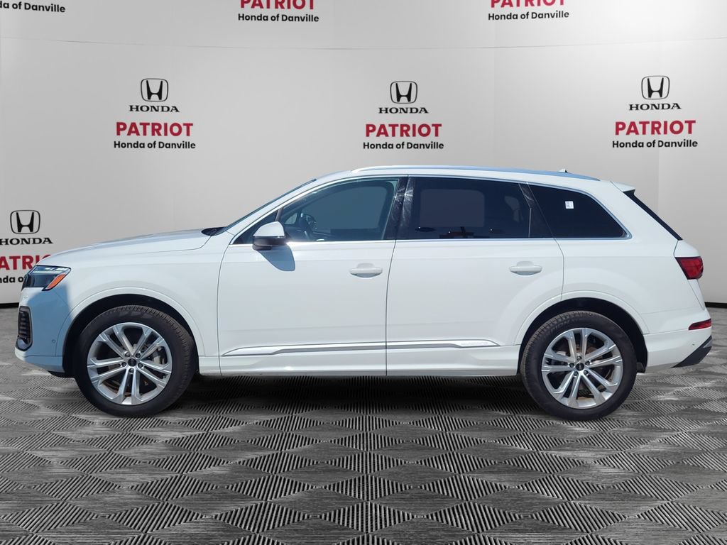 Used 2025 Audi Q7 3.0T Premium Plus AWD/4WD image 2