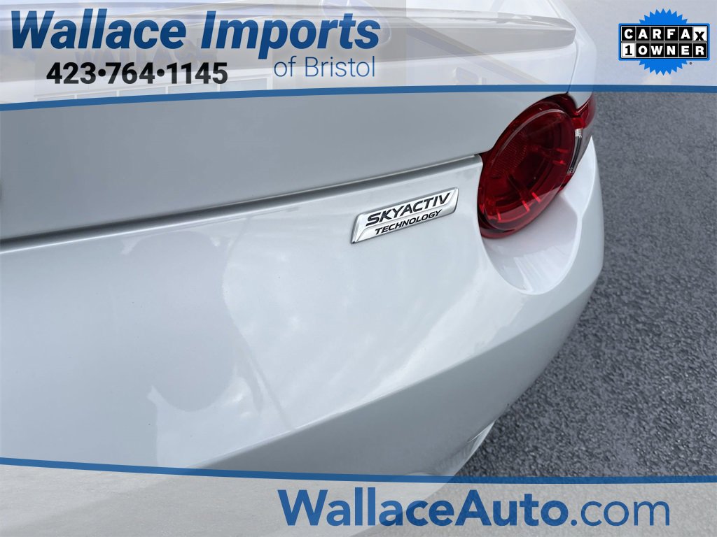 Used 2018 MAZDA MX-5 Miata Club image 6