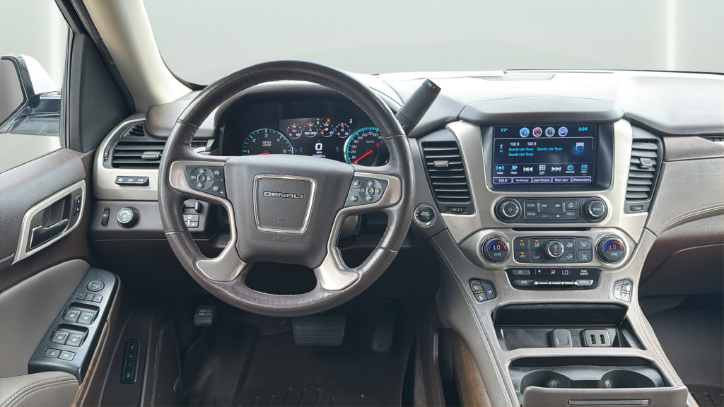 Used 2018 GMC Yukon Denali RWD image 21