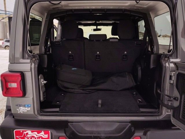 Used 2021 Jeep Wrangler Unlimited Rubicon 4xe w/ Cold Weather Group AWD/4WD image 48