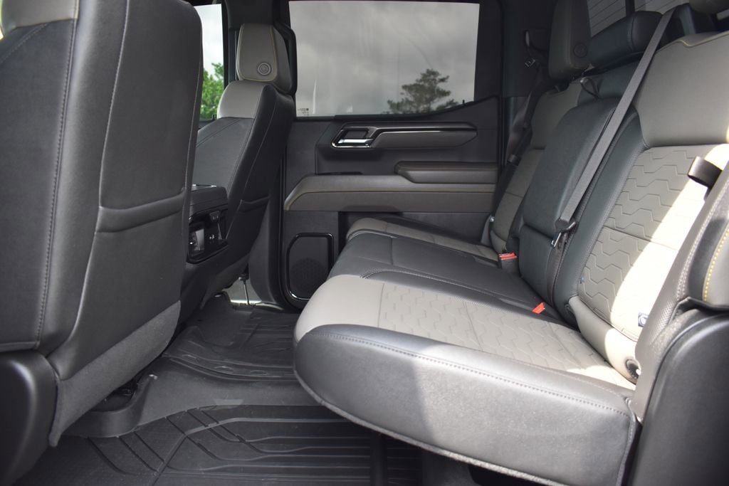 Used 2023 Chevrolet Silverado 1500 ZR2 AWD/4WD image 13