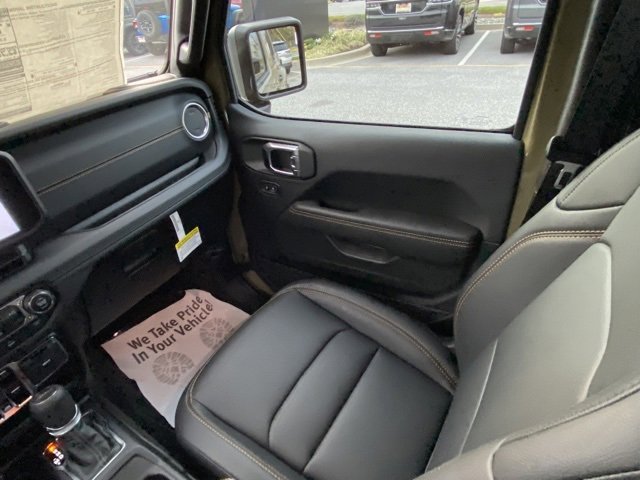 New 2025 Jeep Gladiator Sport image 25