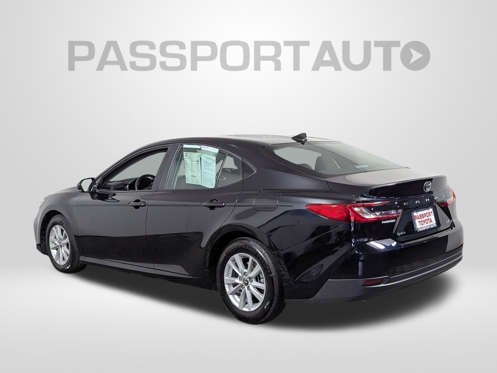 Used 2026 Toyota Camry LE FWD image 4