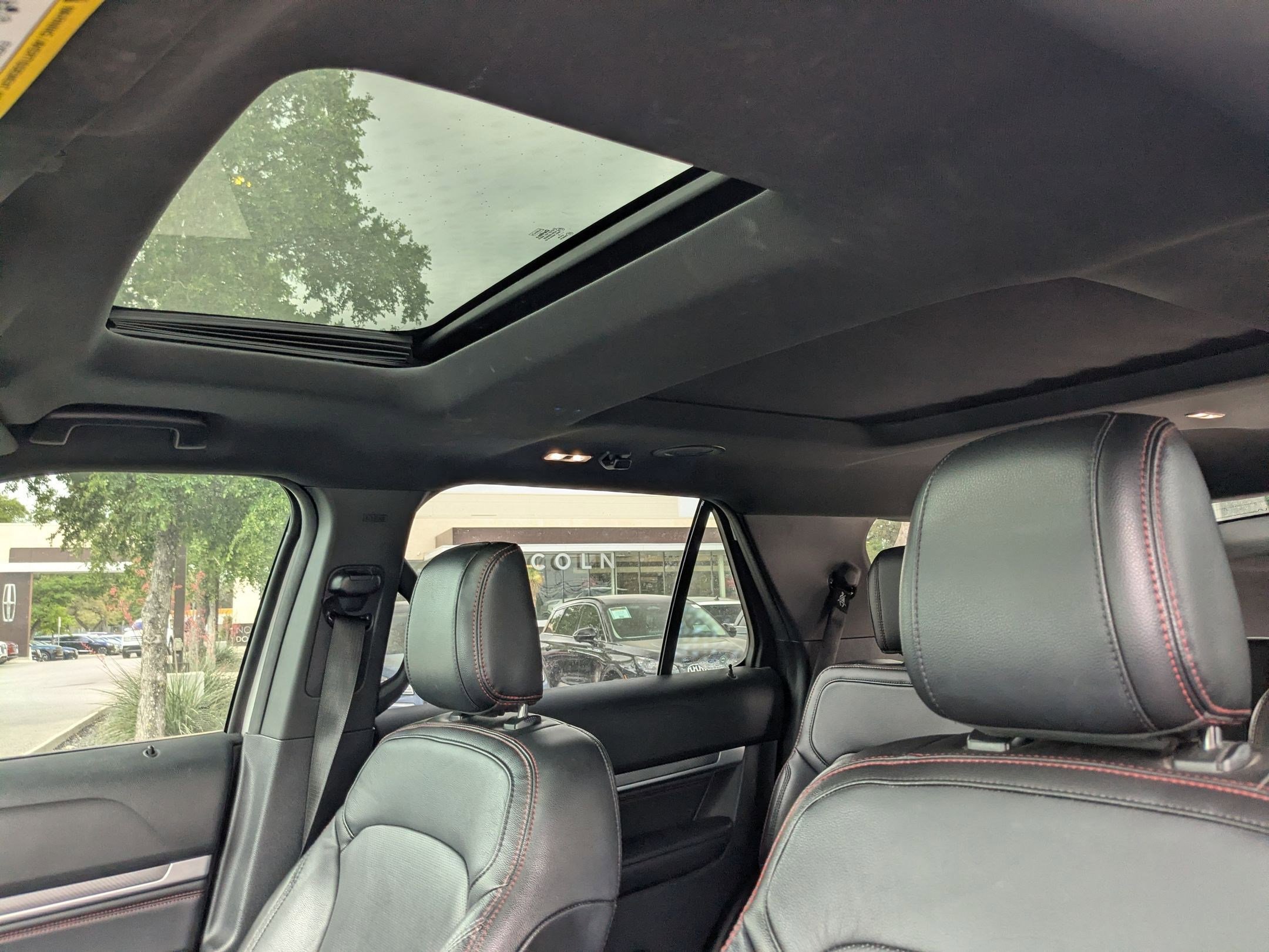 Used 2018 Ford Explorer Sport w/ Equipment Group 401A image 20