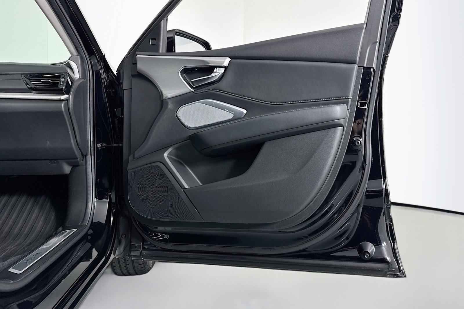 Used 2020 Acura RDX AWD w/ Technology Package image 24