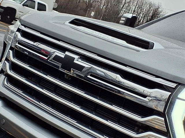 Used 2024 Chevrolet Silverado 2500 High Country w/ High Country Premium Package image 29