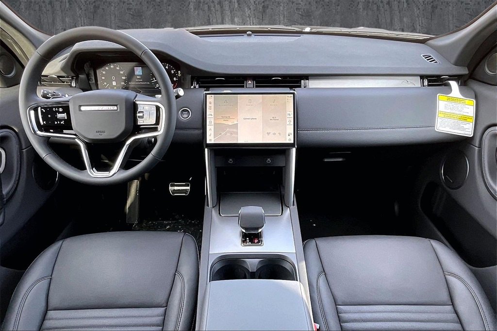 New 2026 Land Rover Discovery Sport Landmark image 5