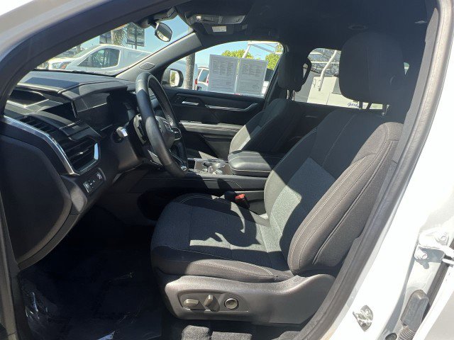 Used 2025 GMC Acadia Elevation image 18