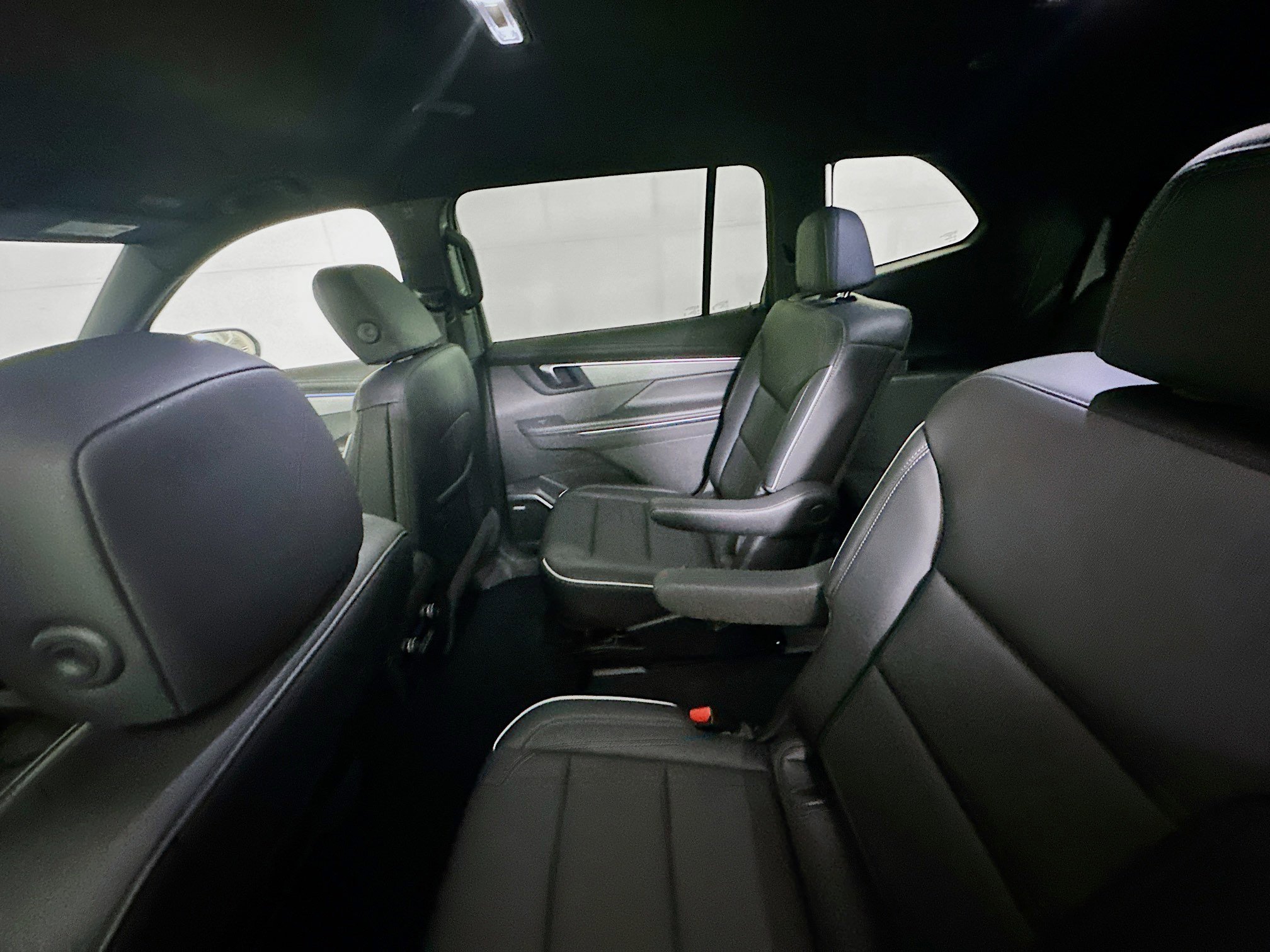 Used 2025 Buick Enclave Preferred image 28