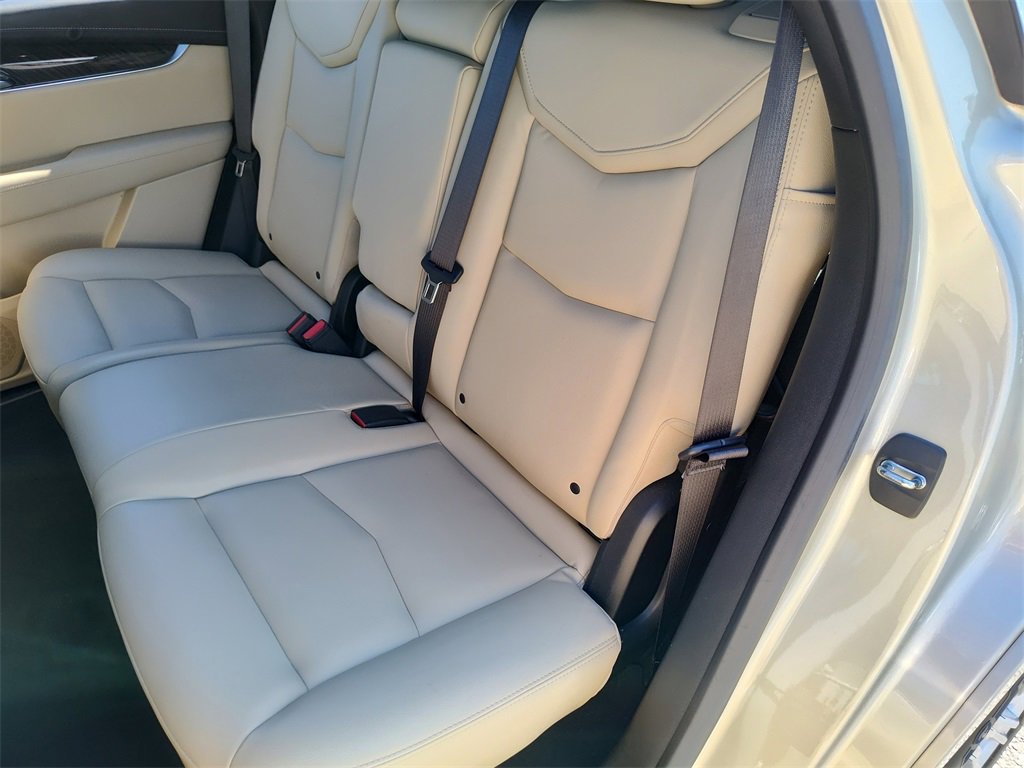 Used 2017 Cadillac XT5 FWD image 27