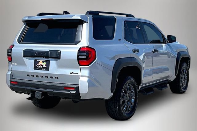 Used 2025 Toyota 4Runner SR5 image 5