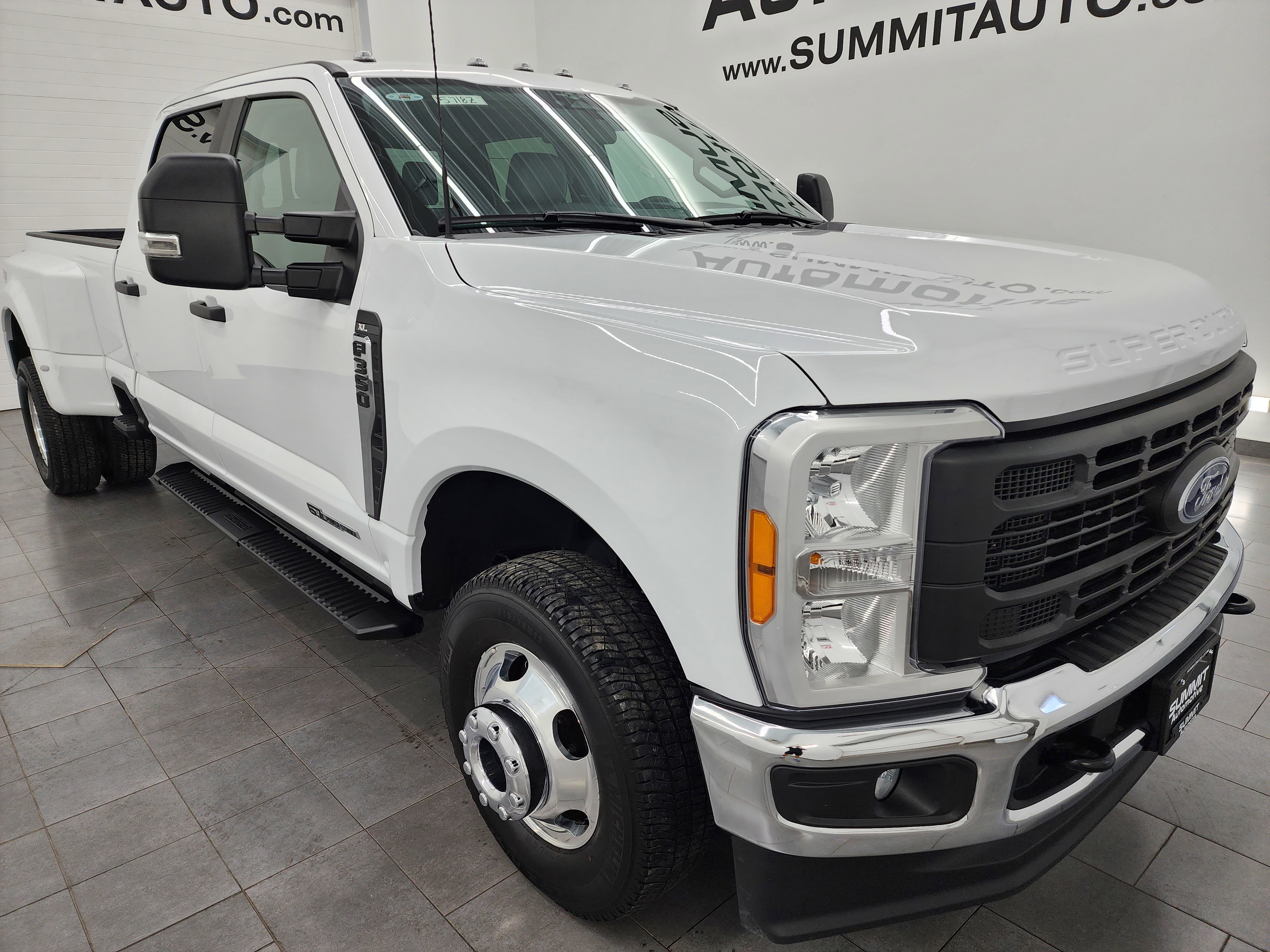 Used 2023 Ford F350 XL image 2