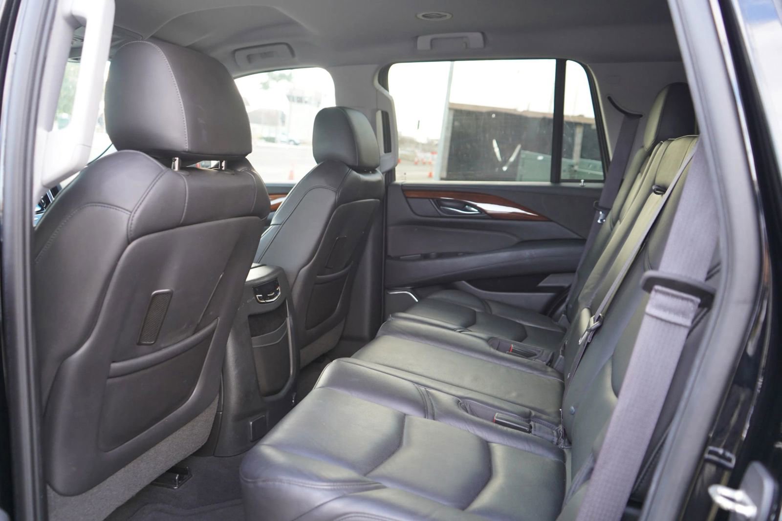 Used 2016 Cadillac Escalade 2WD image 12