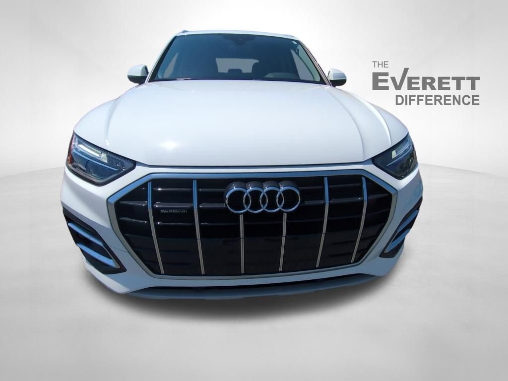 Used 2021 Audi Q5 2.0T Premium w/ Convenience Package AWD/4WD image 2