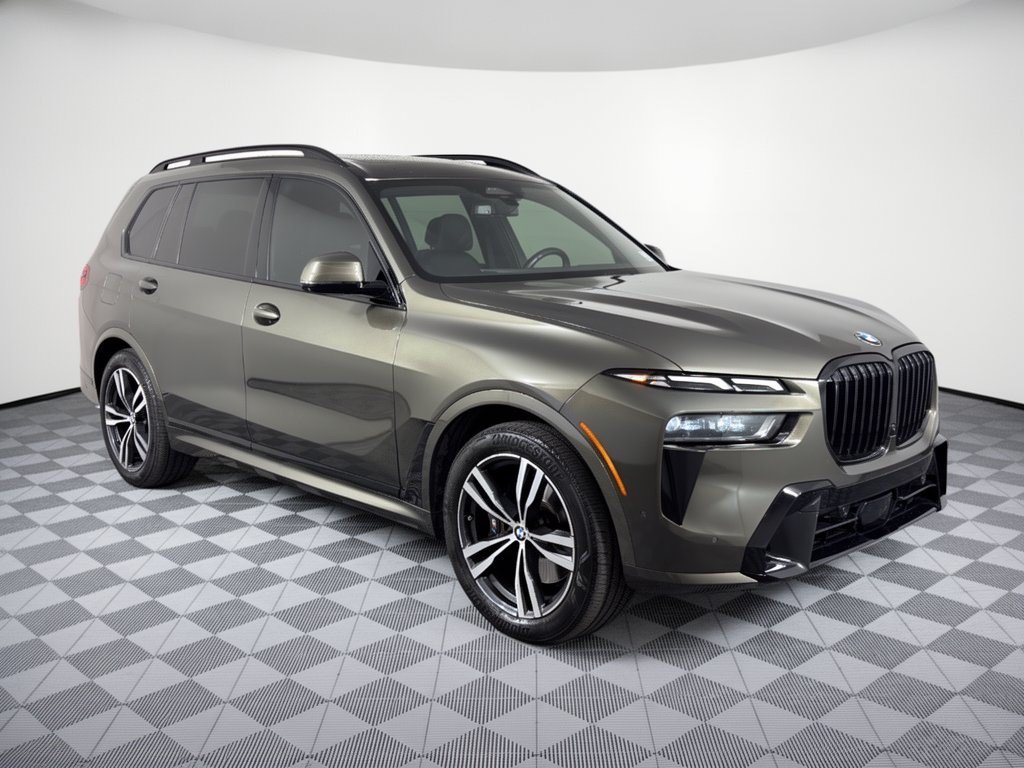 Used 2024 BMW X7 xDrive40i w/ M Sport Package AWD/4WD image 7