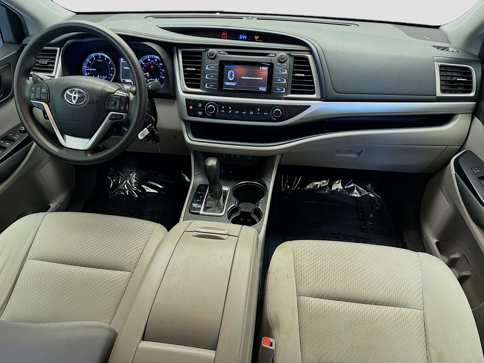 Used 2019 Toyota Highlander LE FWD image 12