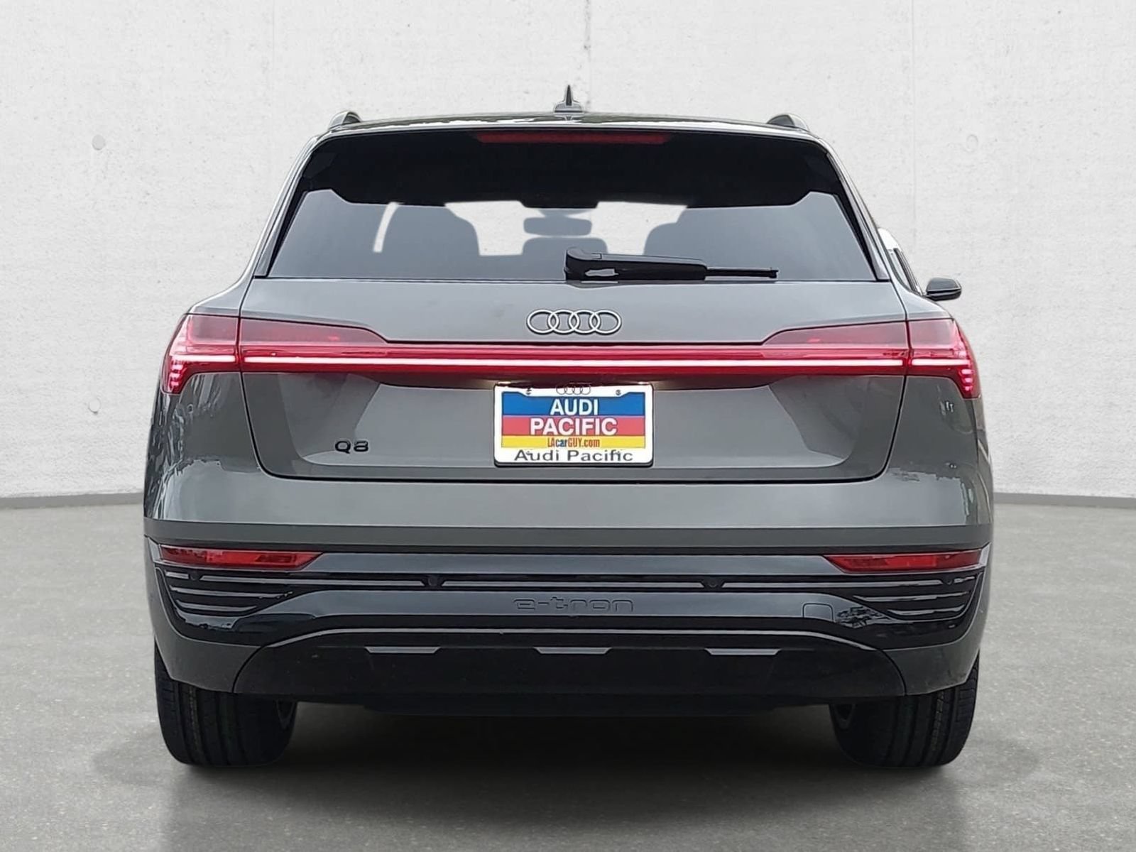 Used 2024 Audi Q8 e-tron Premium Plus w/ Prestige Package AWD/4WD image 6