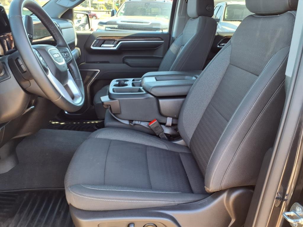 Used 2024 GMC Sierra 1500 Elevation image 25