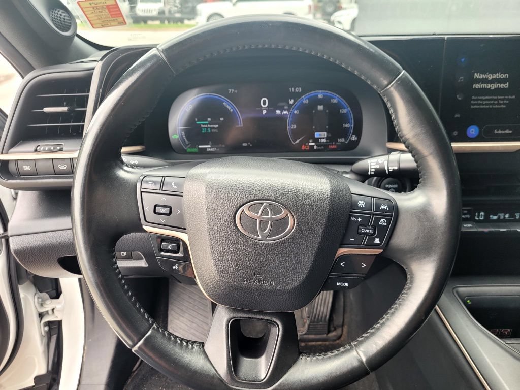 Used 2023 Toyota Crown AWD/4WD image 12