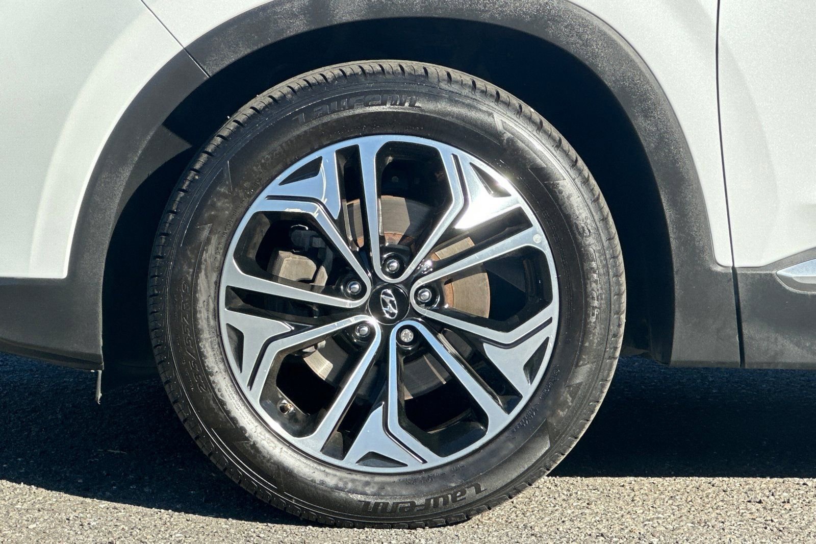 Used 2019 Hyundai Santa Fe FWD image 25