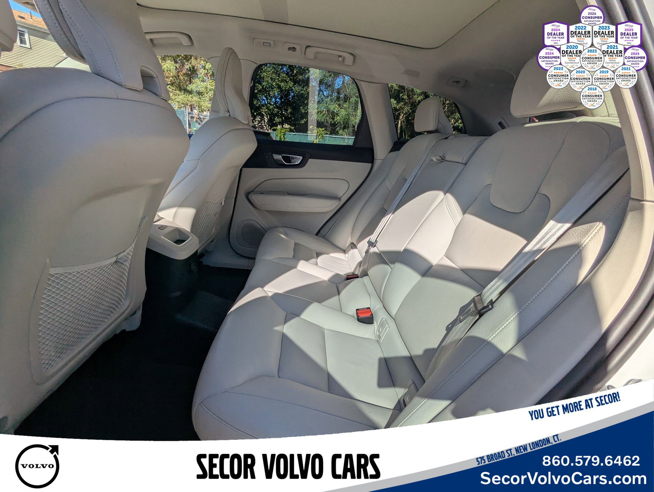 Certified 2024 Volvo XC60 T8 Plus w/ Protection Package Premier image 19