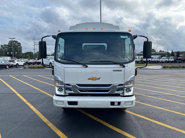 New 2024 Chevrolet Low Cab Forward RWD image 9
