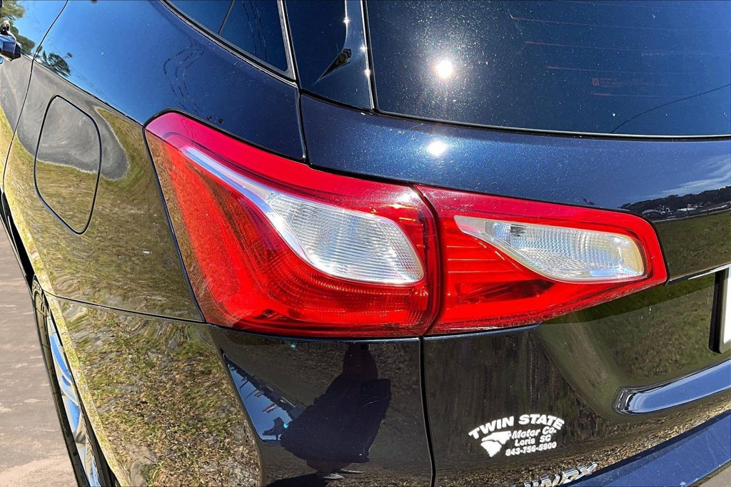 Used 2020 Chevrolet Equinox LT AWD/4WD image 25