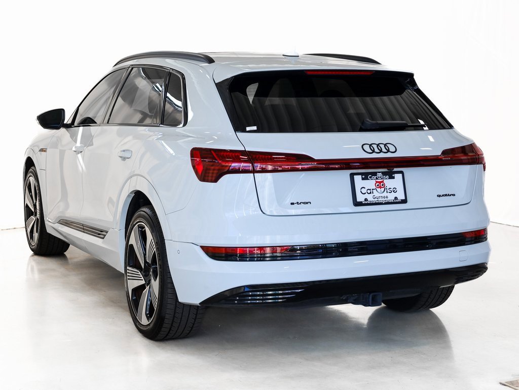 Used 2023 Audi e-tron Premium Plus w/ Premium Plus Package image 4
