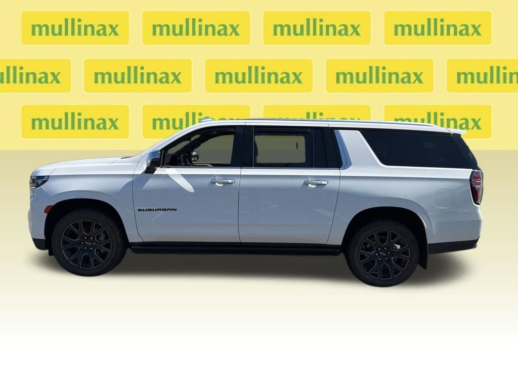Used 2023 Chevrolet Suburban Premier w/ Max Trailering Package RWD image 6