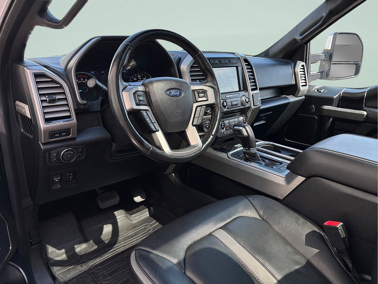Used 2018 Ford F150 Platinum w/ Equipment Group 701A Luxury AWD/4WD image 14