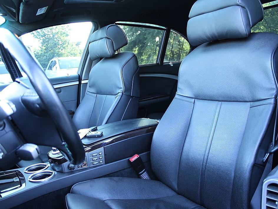 Used 2007 BMW 750i RWD image 9