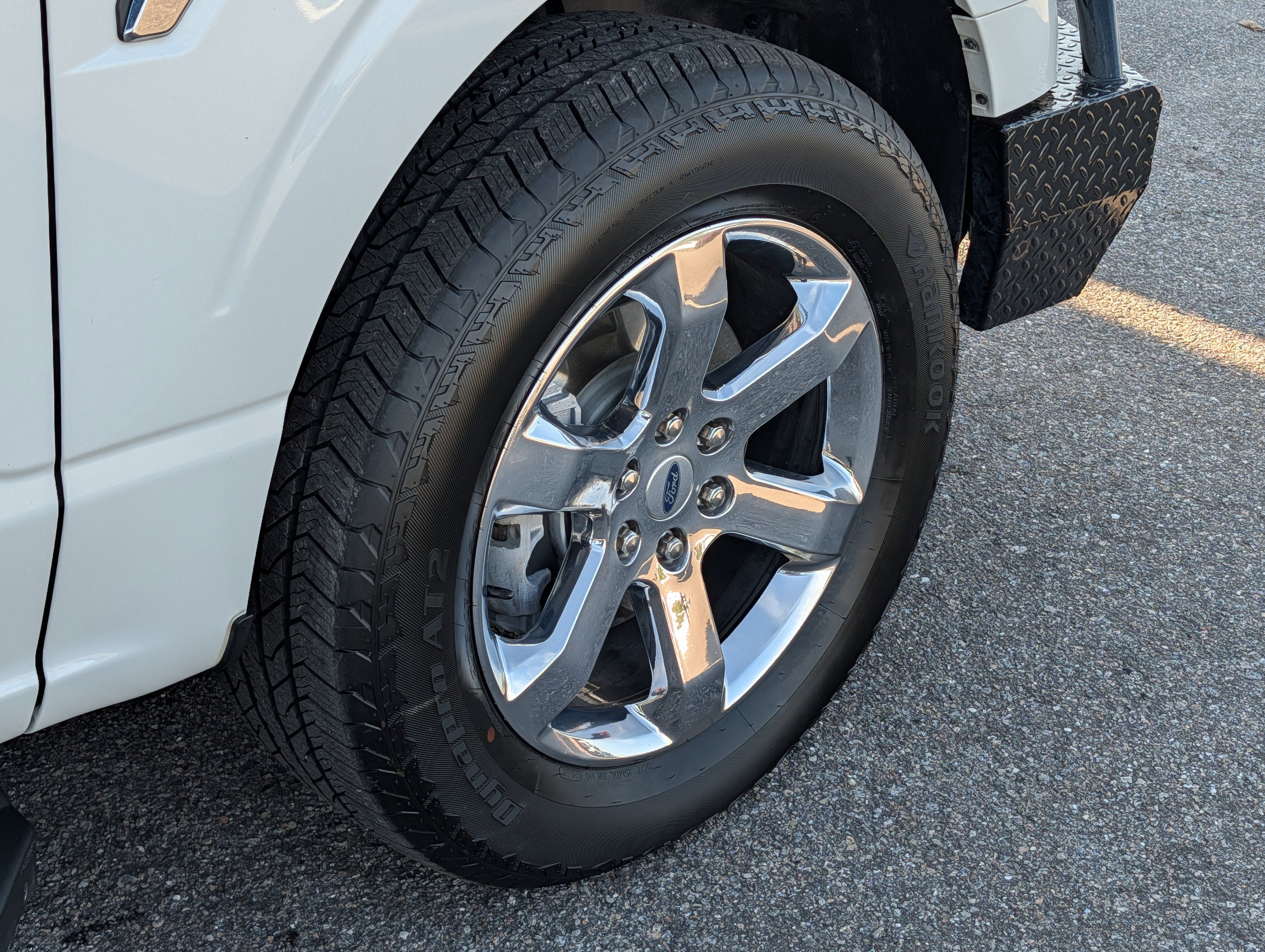 Used 2022 Ford F150 Lariat AWD/4WD image 12