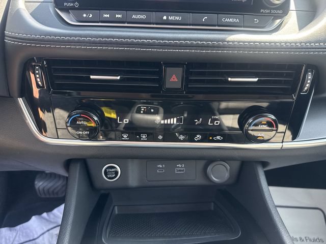 Used 2023 Nissan Rogue SV FWD image 20