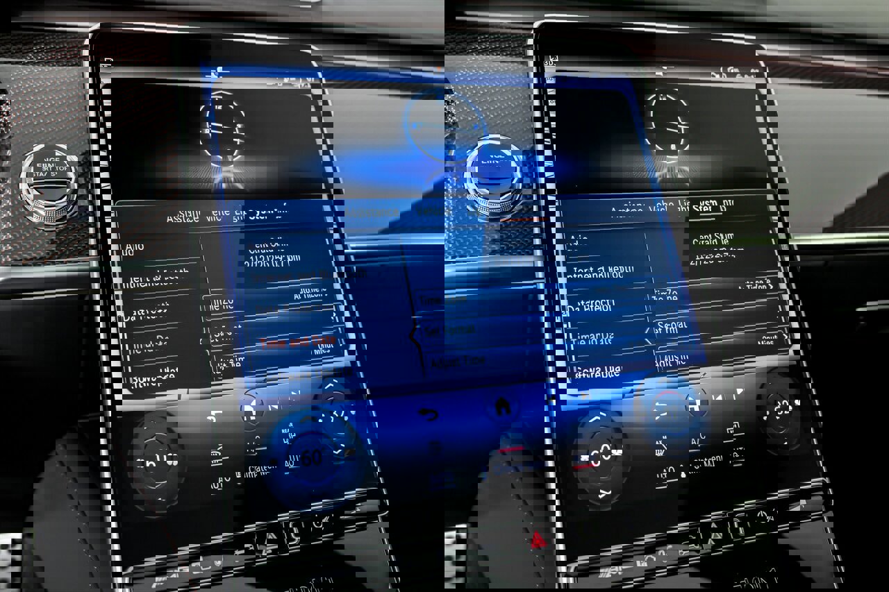 Used 2024 Mercedes-Benz S 63 AMG S image 36