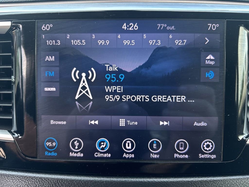 Used 2018 Chrysler Pacifica Touring Plus FWD image 24