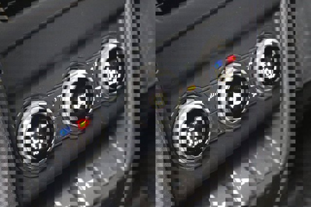 Used 2023 Land Rover Defender 110 S image 20