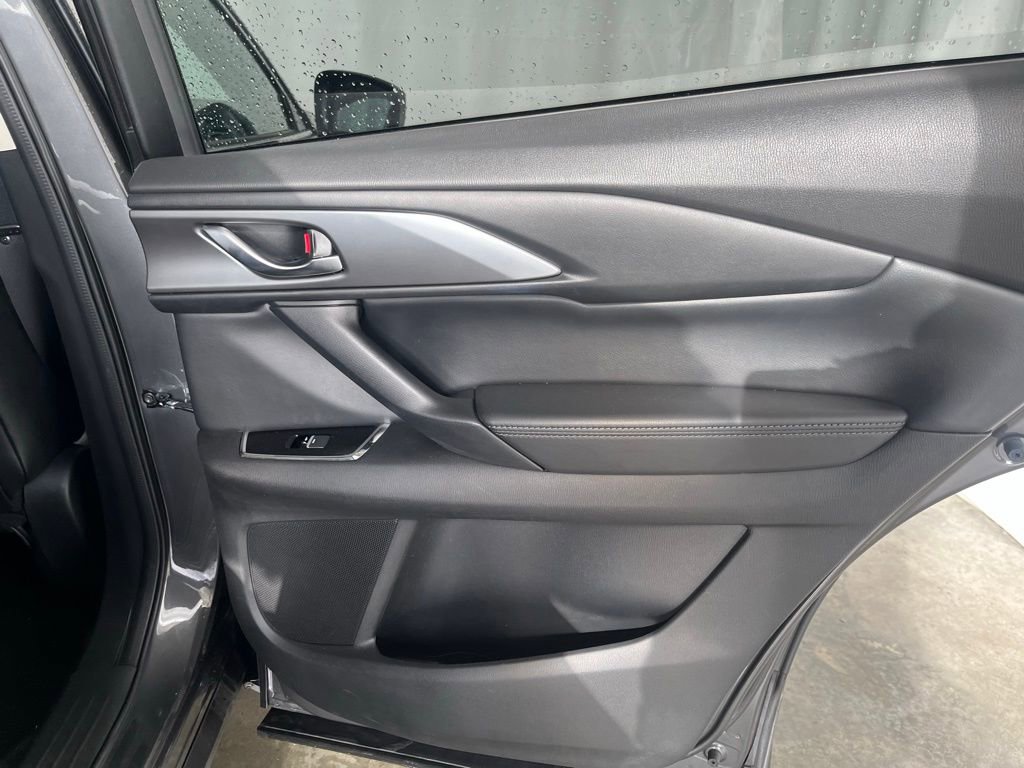 Used 2016 MAZDA CX-9 Touring image 25