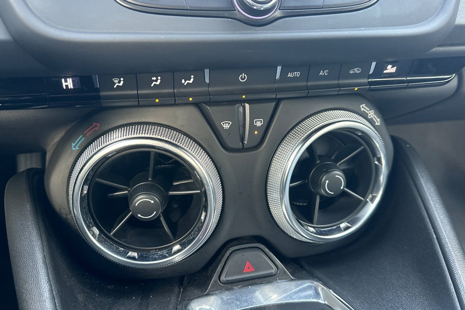 Used 2023 Chevrolet Camaro LT image 28