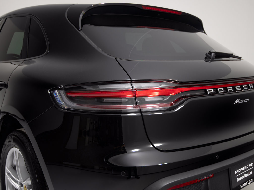 Certified 2026 Porsche Macan AWD/4WD image 43