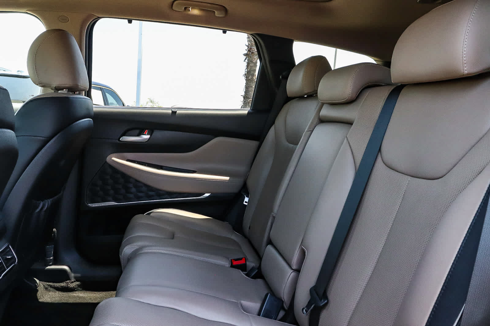 Used 2022 Hyundai Santa Fe Limited AWD/4WD image 24