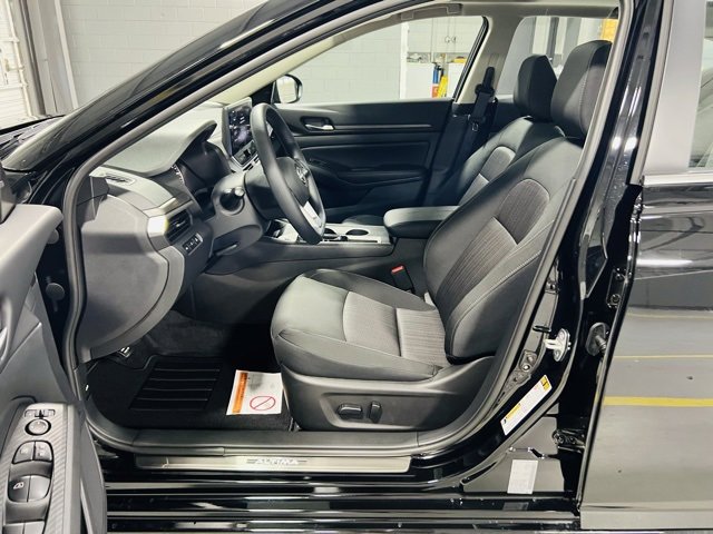 New 2025 Nissan Altima 2.5 SV w/ SV Special Edition Package image 21
