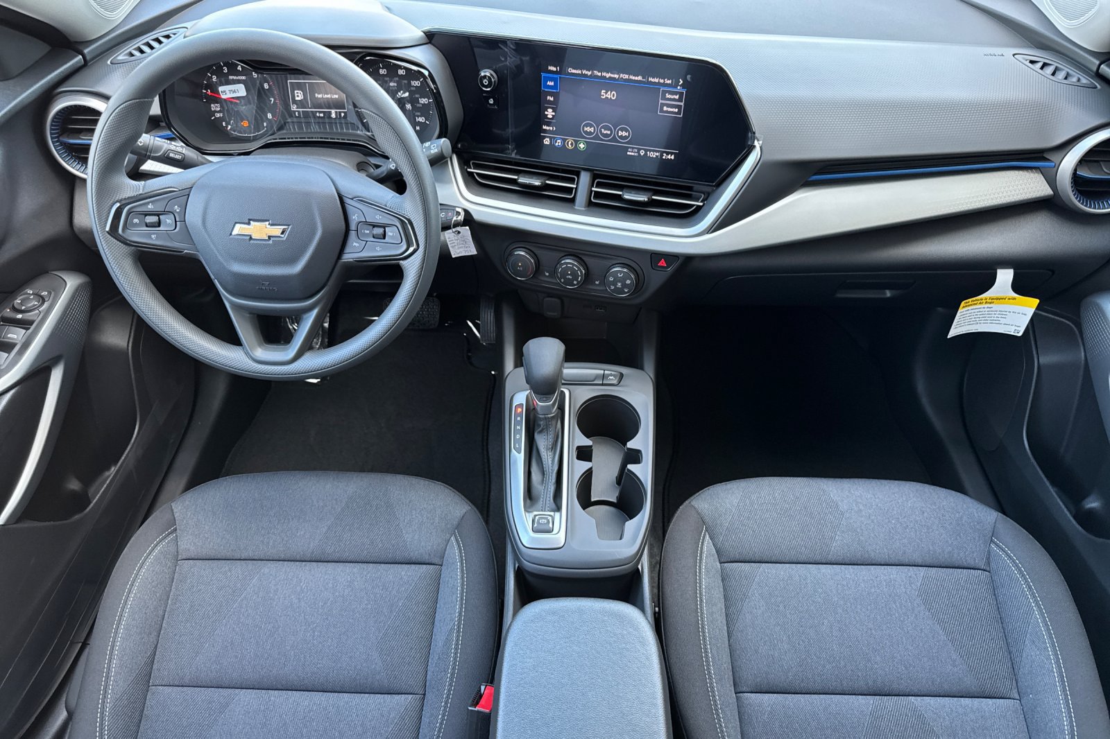 New 2026 Chevrolet Trax LS w/ LS Convenience Package FWD image 12