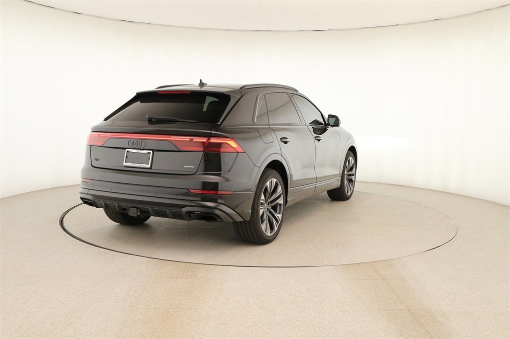 Used 2025 Audi Q8 Prestige w/ Prestige Package image 6
