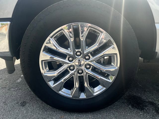 Used 2025 Ford F150 Lariat w/ Equipment Group 501A Mid image 9