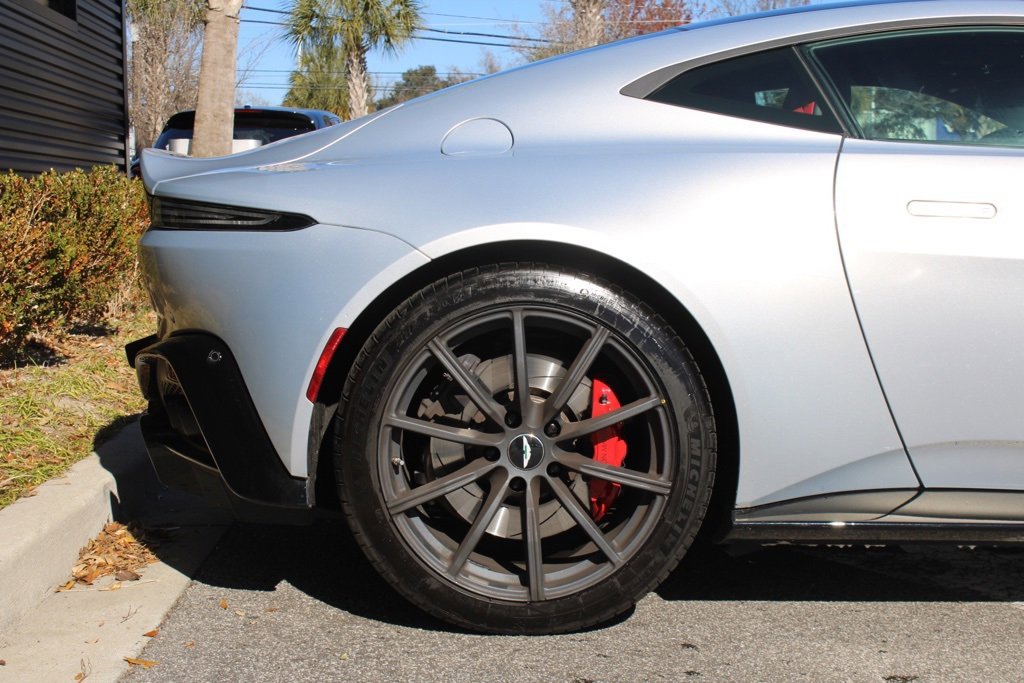 Used 2020 Aston Martin V8 Vantage Coupe image 15
