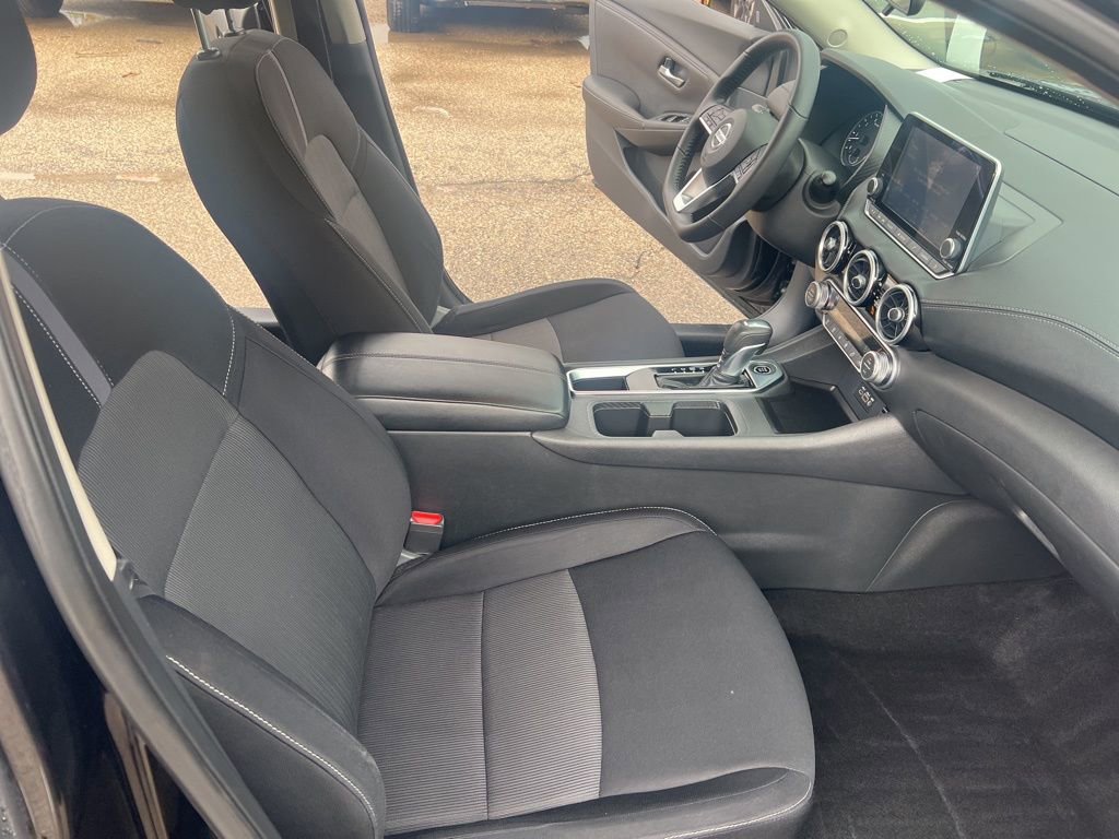 Used 2020 Nissan Sentra SV image 18