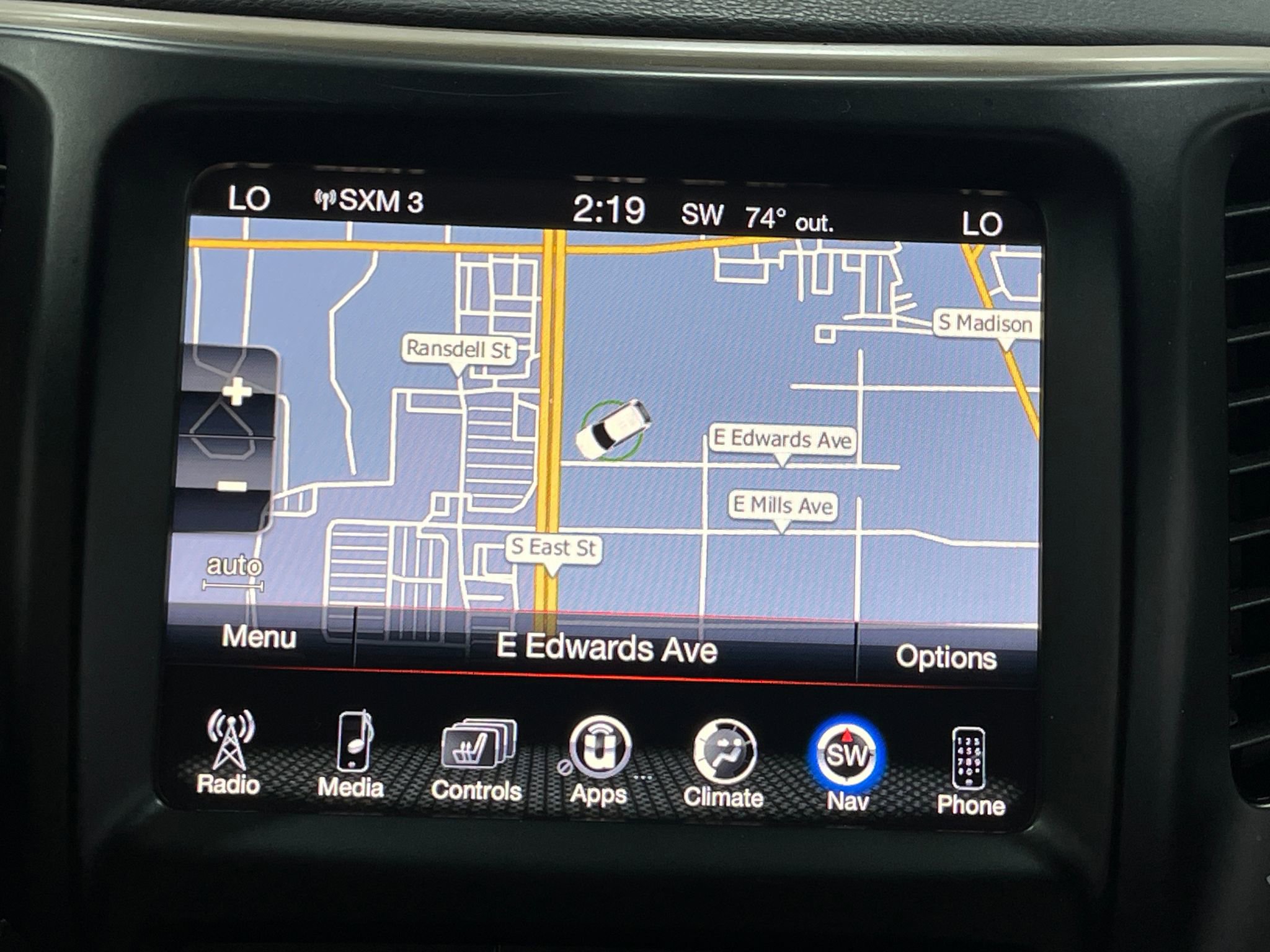 Used 2017 Jeep Cherokee Limited AWD/4WD image 10