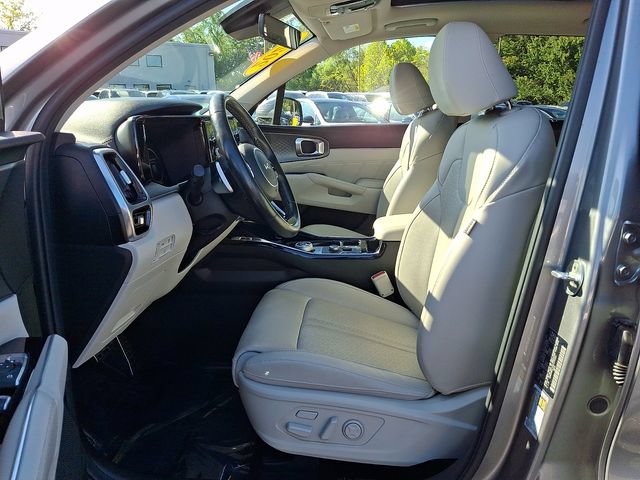 Certified 2023 Kia Sorento SX Prestige w/ Panoramic Sunroof Package AWD/4WD image 14
