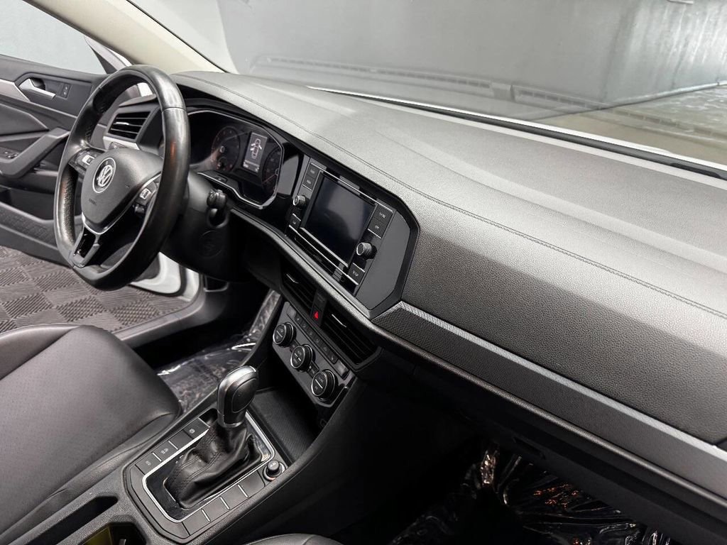 Used 2019 Volkswagen Jetta SE image 55